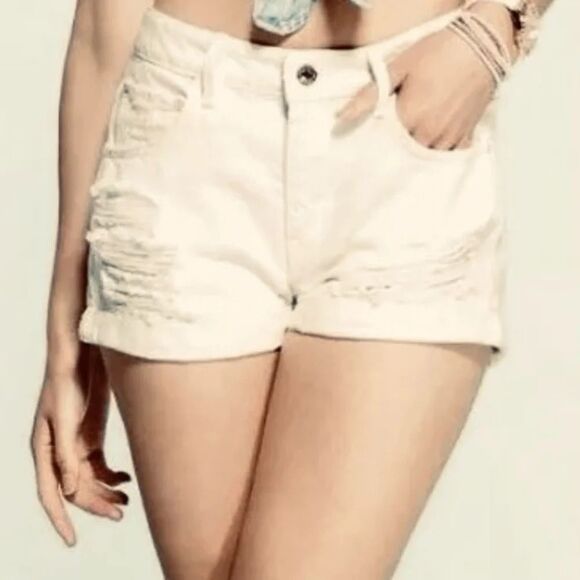 GUESS Women's Boy Fit Destroyed Denim Shorts Off-white Size‎ 25 - Picture 1 of 13